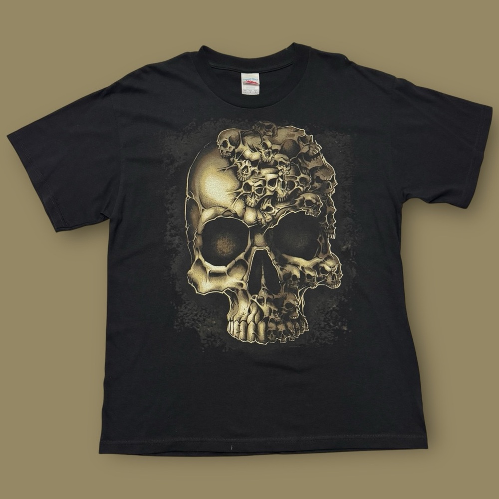 Vintage Y2K Skull Graphic Tee
